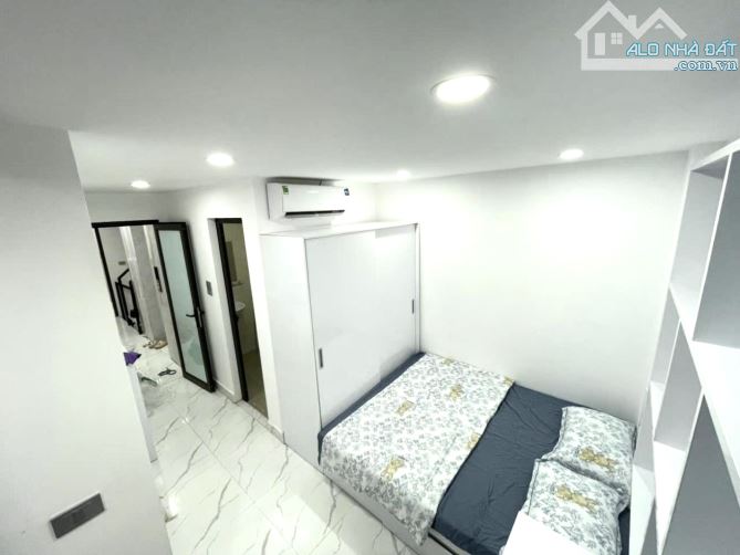 Bán ccmn 21 phòng doanh thu 1,2 tỷ/ năm tại Trần Quốc Vượng CG mặt tiền siêu khủng 12,5m - 6
