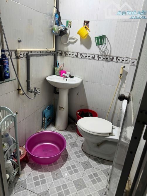Bán nhà dt 42m2 trệt lầu hẻm 3 gác thông phường Đông Hưng Thuận, Q.12 giá 2ty550. - 6