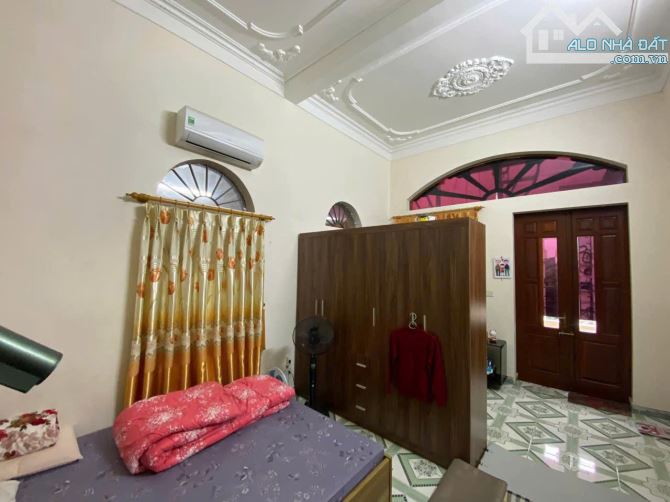 🏠🏠🏠Chào bán nhà 3 tầng mặt đường Tiền Đức, Trại Chuối kinh doanh buôn bán giá 4,2 tỷ - 6