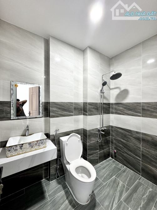 Mặt tiền KD xây mới Nguyễn Bỉnh Khiêm P.Hạnh Thông 7 tầng 4 x 15.5 giá 16.5 tỷ - 6