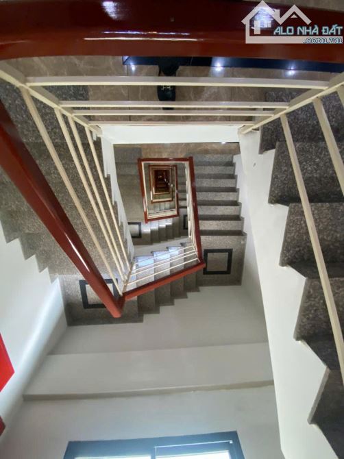 SIÊU PHẨM KHÁCH SẠN 12 TẦNG NGUYỄN KHÁNH TOÀN 290m MT 10m 60 PHÒNG GIÁ 215 TỶ - 6