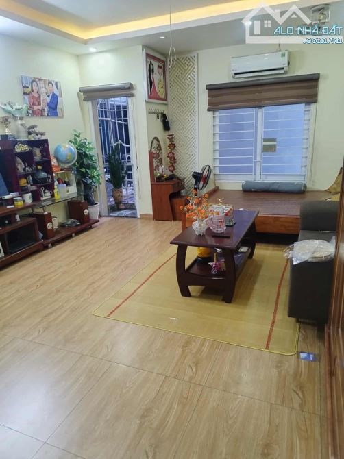 Bán nhà Tam Trinh. Nhà phân lô, ngõ nông - rộng, gần phố, lô góc, tặng full nội thất. - 7