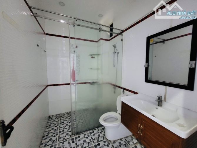 🏘️ 1/ TÔ HIỆU TTH TÂN PHÚ - GIÁP Q11 - HẺM XE HƠI ĐẬU CỬA - 56M2 - 4 TẦNG - GIÁ 7.5 TỶ - 7