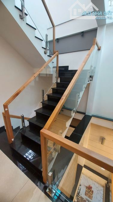 Nhà đẹp, hẻm 10m Trần Thị Trọng, 4 tầng, chỉ 7,3 tỉ chủ bán - 7