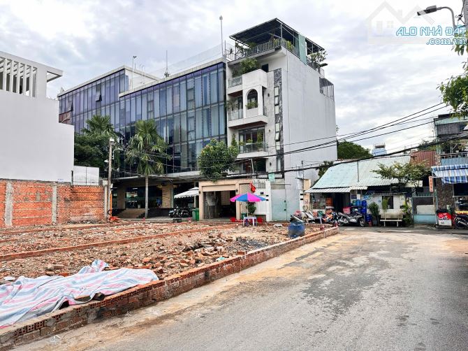 28.9 TỶ-THU NHẬP 1.3 TỶ/N. BÁN TOÀ CHDV,HẼM 8m đường hoàng diệu 2, p.linh chiểu , thứ đức - 7
