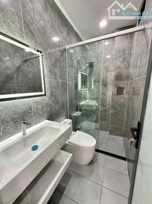Chủ Ngộp hạ giá 200tr bán nhà  gần Đồng Khởi - cây xăng Đức Hưng - 7