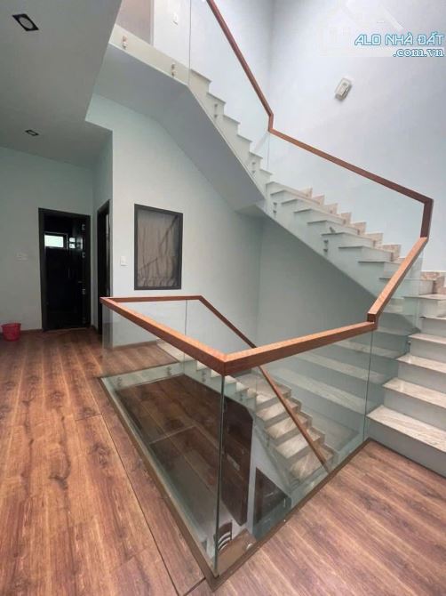 💥🏡CHO THUÊ NHÀ 3 TẦNG - 3PN - FULL NỘI THẤT MẶT TIỀN NƯỚC MẶN - 7