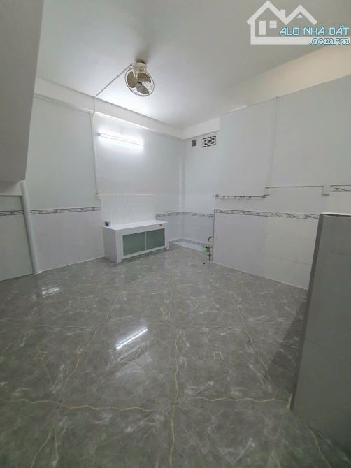 Ngộp 1 khúc ! Bán gấp căn nhà trệt - lầu ở gần KCN Tân Phú Trung 73m2 SHR giá 745tr - 7