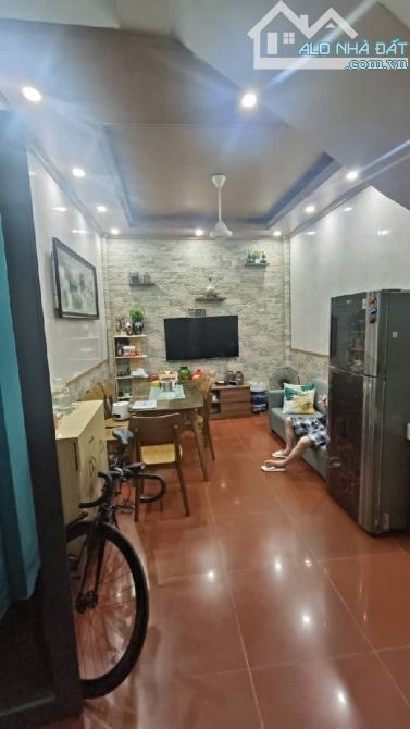 HƠN 6Đ- TÔN ĐỨC THẮNG- ĐỐNG ĐA- 35M*4T- NGÕ NÔNG THOÁNG- Ô TÔ GẦN Tk 4 ngủ full công năng - 7