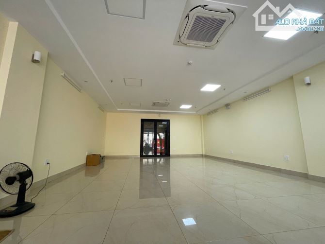 Cho thuê toà nhà văn phòng Trung Văn, Nam Từ Liêm. DT 150m2, 7 nổi, 1 hầm, thang máy 150tr - 7