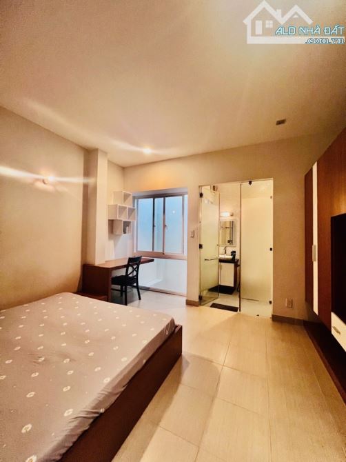 NGAY CÔNG VIÊN 23/9 - QUẬN 1 - Đ.LÊ LAI - 257m2 SÁT CHỢ BẾN THÀNH - 7