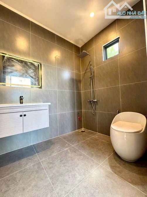 Chủ Ngộp hạ giá 200tr bán nhà  gần Đồng Khởi - cây xăng Đức Hưng - 8