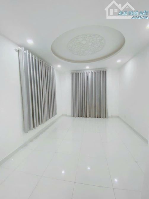 BÁN NHÀ GẦN MẶT TIỀN KHU ĐỒNG BỘ NGUYỄN CÔNG HOAN, P7 PHÚ NHUẬN - 5 TẦNG MỚI CỨNG - 7,7 TỶ - 8