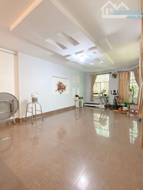 Phan Huy Ích - Tân Bình - 99m2 - 5 Tầng - 8PN - 12.6 tỷ - Hẻm nhựa 8m- Hoàn công - SHR - 8