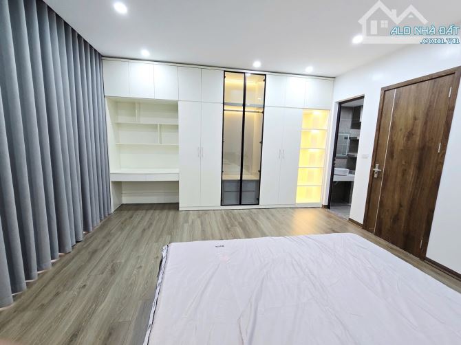 🏠 SIÊU PHẨM THẠCH BÀN – 45M², 6 TẦNG, 7 CHỖ VÀO NHÀ – 11,3 TỶ - 8