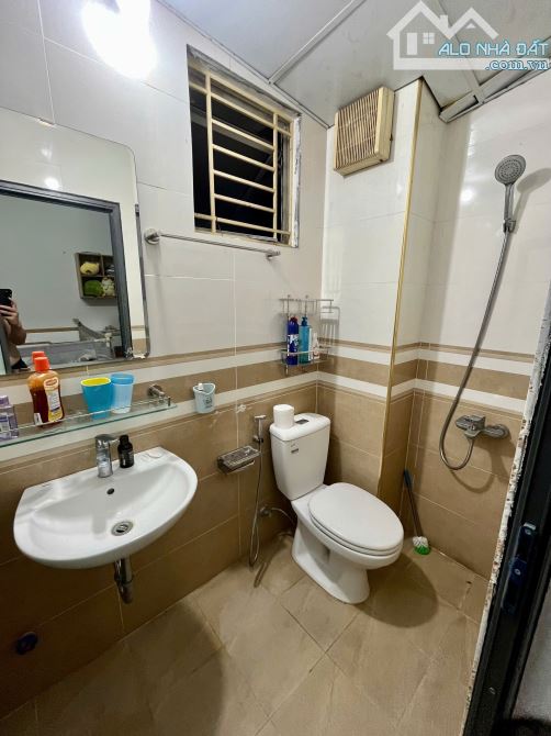 Chung cư mặt phố Trần Thủ Độ 82m 3 phòng ngủ lô góc 4.85 tỷ - 9