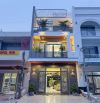 BÁN NHÀ 2 LẦU MỚI XÂY ĐƯỜNG D7 KDC HỒNG LOAN FULL NỘI THẤT CAO CẤP