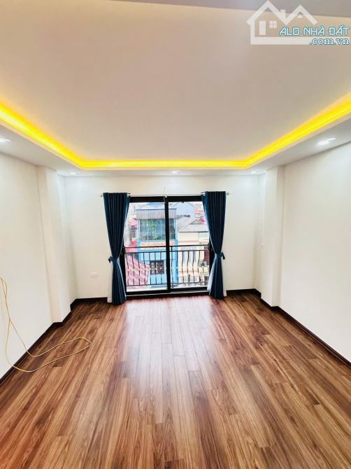 BÁN NHÀ CỰC HIẾM KHƯƠNG TRUNG MẶT NGÕ 211 Ô TÔ VÀO NHÀ KINH DOANH 13.5 TỶ