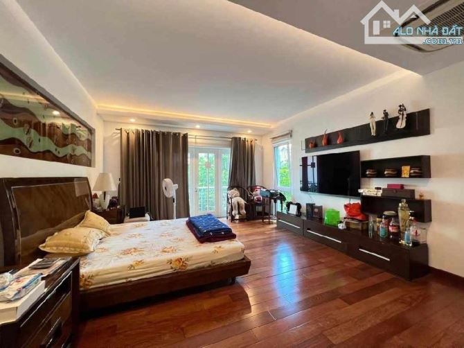 BIỆT THỰ VƯỜN ĐÀO KHU QUAN CHỨC CẤP CAO TW AN NINH KHỎI PHẢI BÀN, Ô TÔ TRÁNH, VỈA HÈ, SÁT