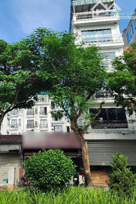 170m Đất-1 MẶT PHỐ 1 Mặt Ngõ- LẠC LONG QUÂN-Vỉa Hè rộng 4 m. giá: 86 tỷ