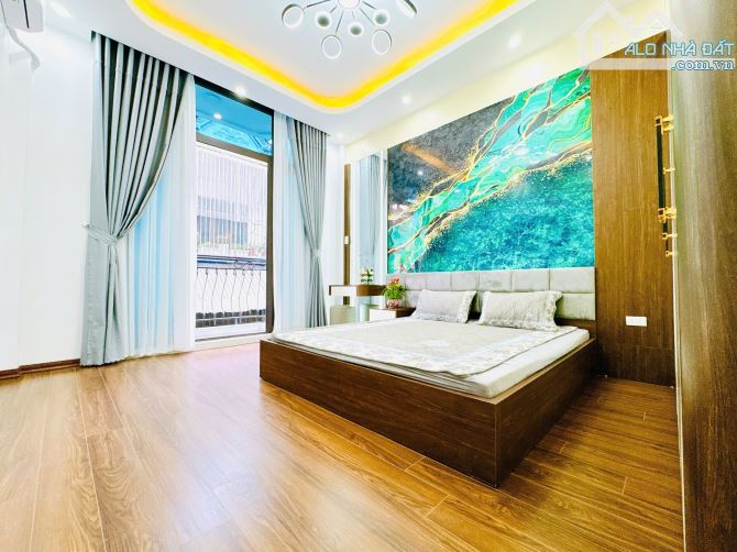 Căn góc 4T đẹp vừa ở vừa kinh doanh oto đỗ cửa ngõ thông vài bước ra Hồ,cách MP 25m