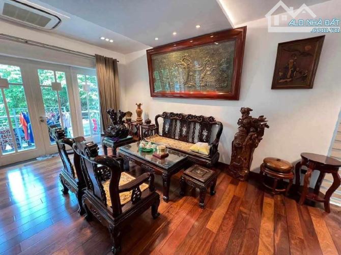 BIỆT THỰ VƯỜN ĐÀO KHU QUAN CHỨC CẤP CAO TW AN NINH KHỎI PHẢI BÀN, Ô TÔ TRÁNH, VỈA HÈ, SÁT