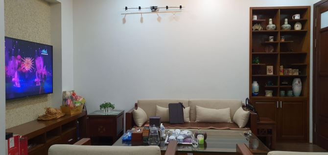 NHÀ PHỐ PHƯƠNG MAI - PHÂN LÔ Ô TÔ TRÁNH - KINH DOANH TỐT - GẦN HỒ