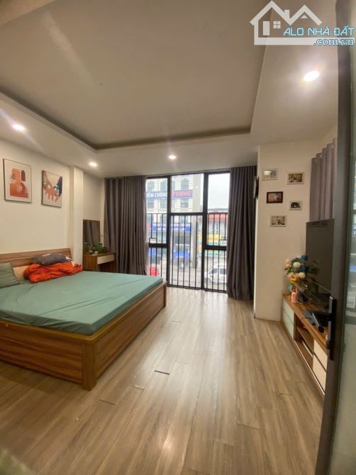 MẶT PHỐ Ô TÔ TRÁNH, 6 TẦNG MỚI TINH - Ô TÔ TRÁNH - KINH DOANH ĐỈNH, LÔ GÓC 3 MẶT THOÁNG