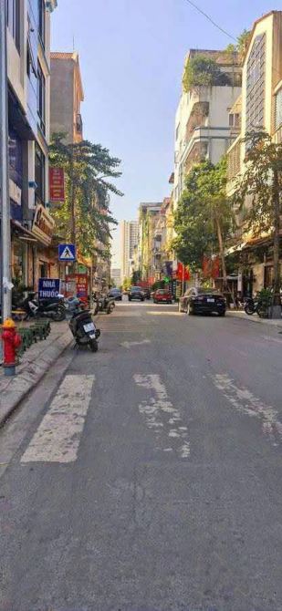 BÁN NHÀ PHÂN LÔ TRIỀU KHÚC 2 MẶT THOÁNG Ô TÔ VÀO NHÀ KINH DOANH 17.6 TỶ