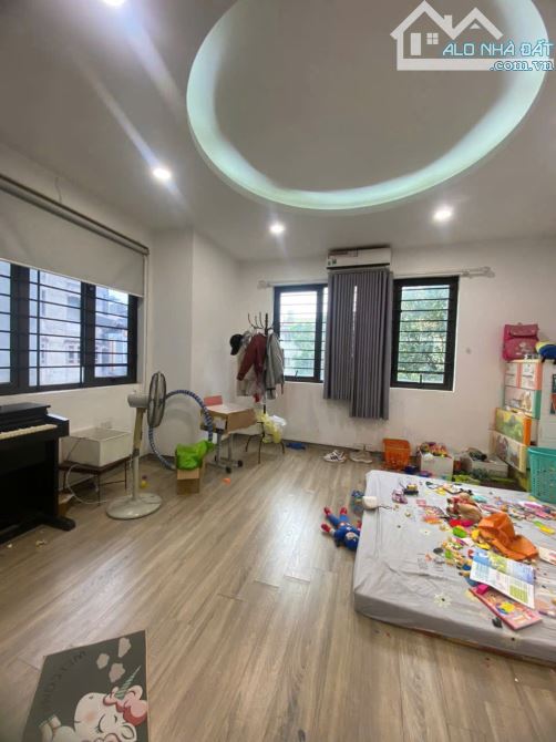 MẶT PHỐ Ô TÔ TRÁNH, 6 TẦNG MỚI TINH - Ô TÔ TRÁNH - KINH DOANH ĐỈNH, LÔ GÓC 3 MẶT THOÁNG