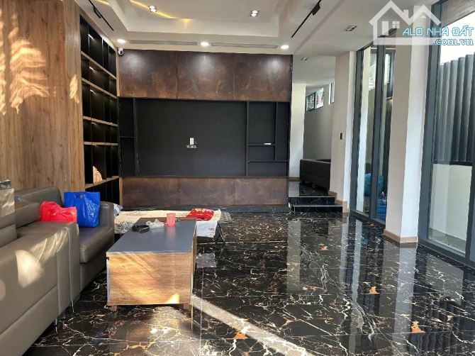 DUY NHẤT CƠ HỘI SỞ HỮU NHÀ ĐẸP 4 TẦNG MỚI KENG ĐẦY ĐỦ NỘI THẤT SỊN SÒ TẠI ĐÀ NẴNG! 🏡 - 2