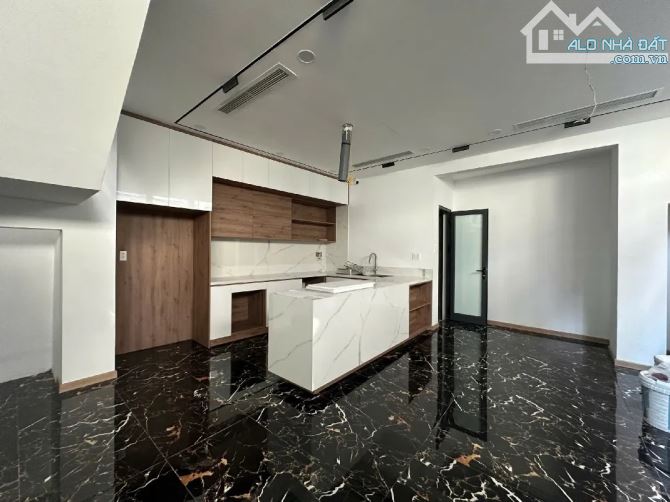 DUY NHẤT CƠ HỘI SỞ HỮU NHÀ ĐẸP 4 TẦNG MỚI KENG ĐẦY ĐỦ NỘI THẤT SỊN SÒ TẠI ĐÀ NẴNG! 🏡 - 3