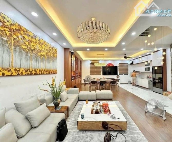 BÁN NHÀ PHỐ HOÀNG QUỐC VIỆT OTO LÔ GÓC 3 MẶT TIỀN DT58m2*7TẦNG THANG MÁY NHÀ MỚI. 19 TỶ