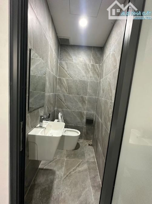 DUY NHẤT CƠ HỘI SỞ HỮU NHÀ ĐẸP 4 TẦNG MỚI KENG ĐẦY ĐỦ NỘI THẤT SỊN SÒ TẠI ĐÀ NẴNG! 🏡 - 4