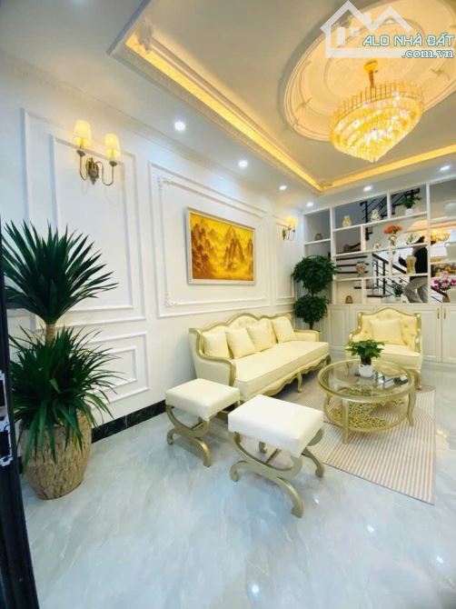 NGÃ TƯ SỞ 47m2x5tằng-OTO ĐỖ CỬA -MT 4,3m-Nhỉnh 20tỷ CÓ TL