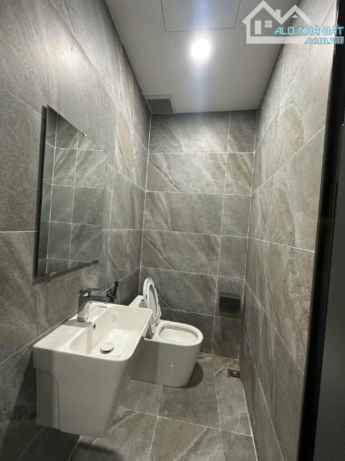 DUY NHẤT CƠ HỘI SỞ HỮU NHÀ ĐẸP 4 TẦNG MỚI KENG ĐẦY ĐỦ NỘI THẤT SỊN SÒ TẠI ĐÀ NẴNG! 🏡 - 6