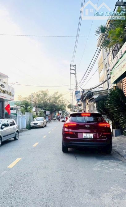 Bán nhà dt 109m2 đúc 4 tầng mặt tiền đường HT35 giáp metro gần GV giá 8ty490. - 1