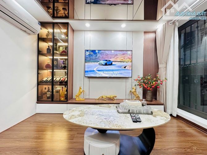 KHƯƠNG TRUNG – NHÀ ĐẸP TC 6 TỶ– NGÕ TO THẲNG, GẦN Ô TÔ — ĐỊNH CƯ ĐÓN TẾT