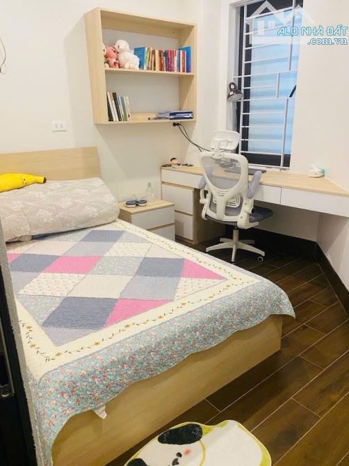 BÁN NHÀ TT ĐỐNG ĐA DT 50M 5 TẦNG VỊ TRÍ SIÊU ĐẸP GẦN OTO NGÕ THOÁNG SỔ VUÔNG GIÁ NHỈNH 11Ỷ