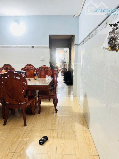 Bán nhà dt 109m2 đúc 4 tầng mặt tiền đường HT35 giáp metro gần GV giá 8ty490. - 4