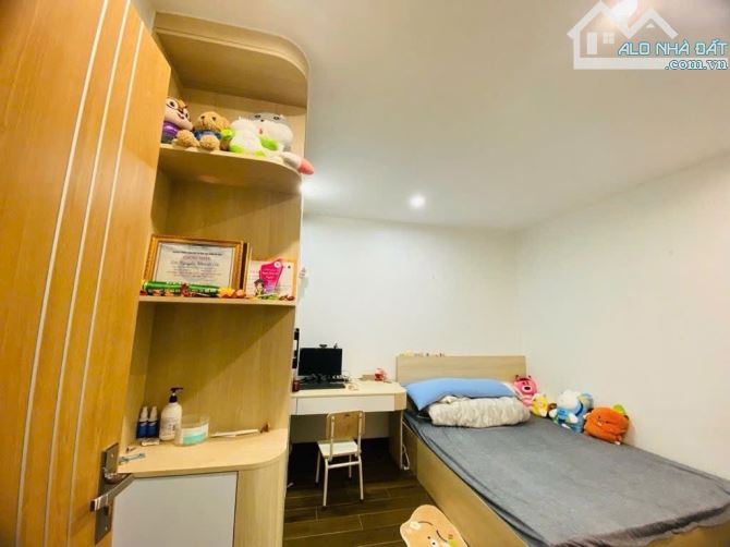 BÁN NHÀ TT ĐỐNG ĐA DT 50M 5 TẦNG VỊ TRÍ SIÊU ĐẸP GẦN OTO NGÕ THOÁNG SỔ VUÔNG GIÁ NHỈNH 11Ỷ