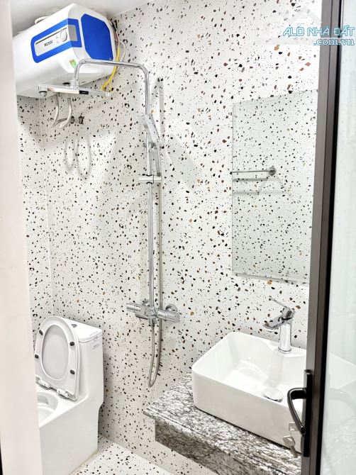 Nhỉnh 11 tỷ, Vũ Tông Phan, Thanh Xuân, xây 5 tầng, 42m2, đường Ô tô, mt: 4m, ảnh thật 100%