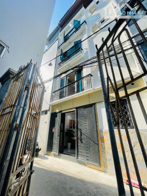 Bán Nhà Phố Lĩnh Nam - Quận Hoàng Mai 30m * 5 Tầng * 8.6 tỷ