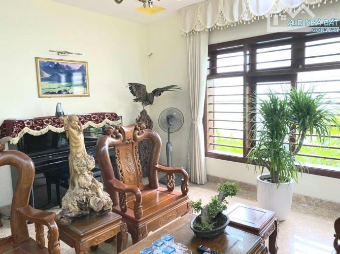 AN DƯƠNG VƯƠNG – TÂY HỒ | 84M2 – 4 TẦNG – GARA, Ô TÔ VÀO NHÀ, VIEW ĐỈNH – MT 6M – 18.5 TỶ