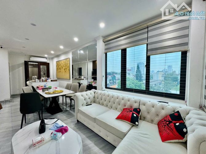 Bán nhà riêng mặt ngõ Phố Dịch Vọng, 45m2, 5 tầng, lô góc, ô tô, KD, nhỉnh 18 tỷ