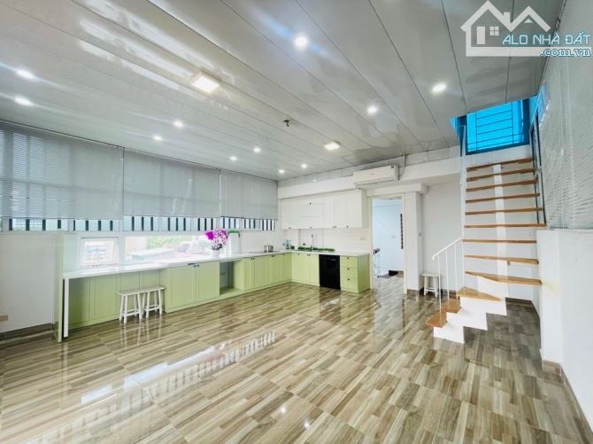 BÁN NHÀ PHỐ VÂN HỒ 75M2- NHÀ VIEW CÔNG VIÊN - 6 TẦNG THANG MÁY - Ở NGAY - GẦN Ô TÔ,SÁT MẶT