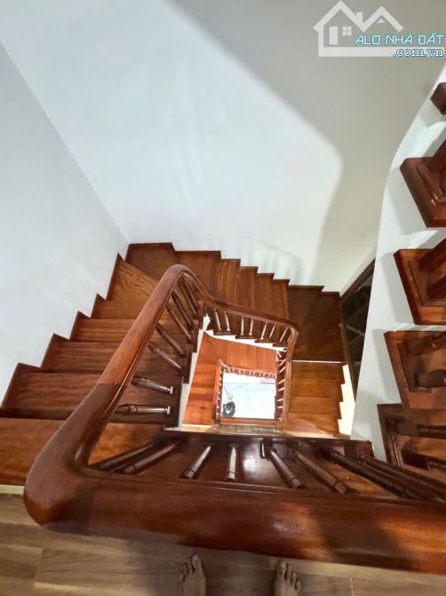 Thái Hà lõi Đống Đa, 57m², 6T, MT 4.5m, lô góc 3 thoáng, 31.5 tỷ