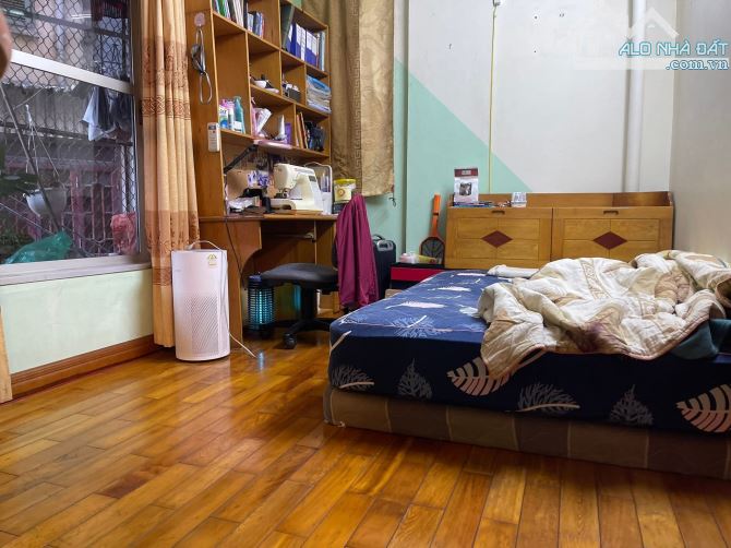 TẬP THỂ MẶT PHỐ TÔNG ĐẢN-NHÀ HÁT LƠN-TẦNG THẤP-2PN-2WC-SẠCH ĐẸP-AN NINH