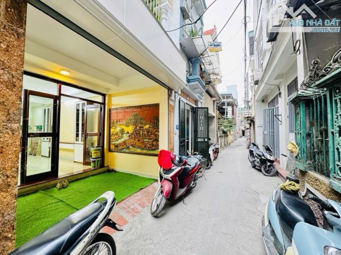 Bán Nhà Ô Tô Đỗ Cửa Phố Nam Dư - Quận Hoàng Mai 6 Tầng * 8.6 tỷ