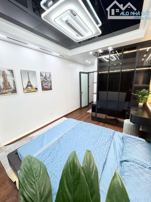 NHÀ ĐẸP KHƯƠNG TRUNG – 33M² x 5 TẦNG – NGÕ THÔNG – GẦN PHỐ – Ở NGAY – 7 TỶ